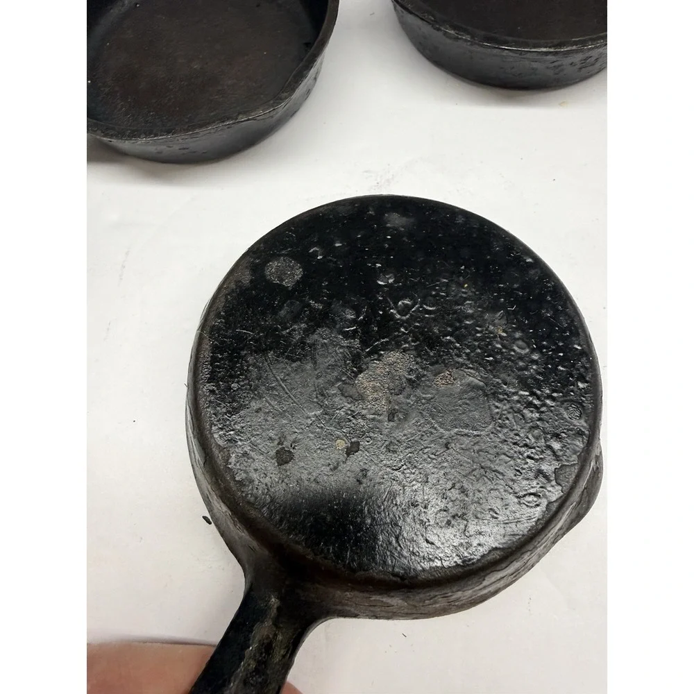 Vintage Miniature Cast Iron Skillet Set of 3 Small Toy Frying Pans Rustic Decor